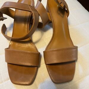 Nisolo Tan Leather Sandals Minimalist Design